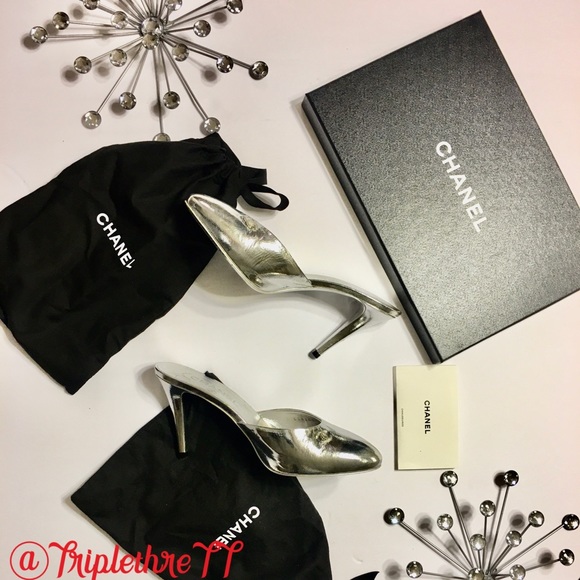 ❌❌SOLD❌❌SOLD.  Chanel Silver Mule Summer 201 - Picture 2 of 8